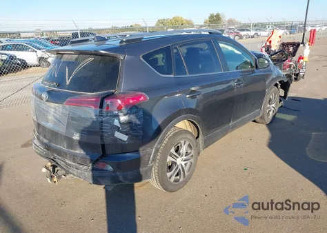 2017 Toyota Rav4 Le z USA, uszkodzony, nr VIN JTMBFREV1HJ164539